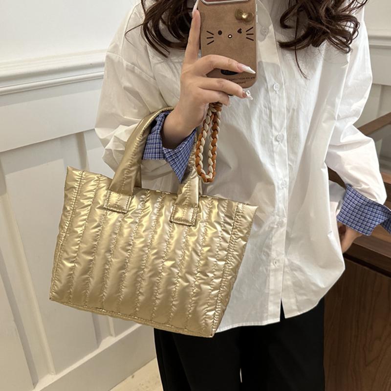 Large Capacity Quilted Tote Bag for Women Elegant Padded Solid Color Shoulder Bag for Vacation Casual Commuting Handbags