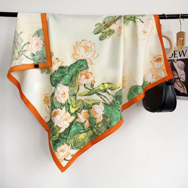 Women S Printed Square Scarf For Sun Protection And Daily Wear