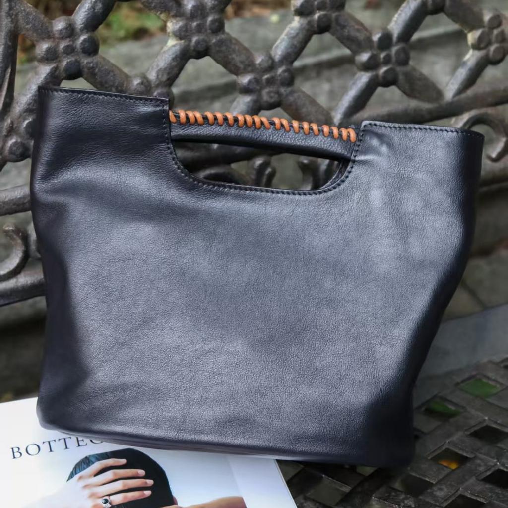Top layer tree paste vegetable tanned cowhide women's portable shoulder messenger bag handmade retro literary leather women's bag