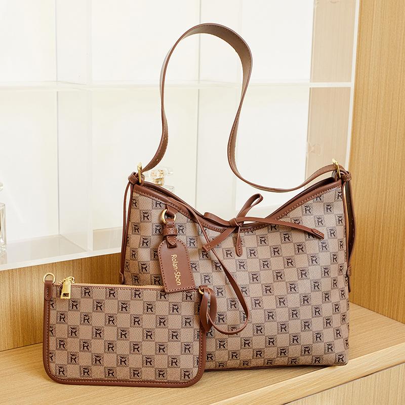 

Сумка женская новая дорожная ретро с принтом сумка-тоут высококлассная модная на плечо мессенджер большой вместимости