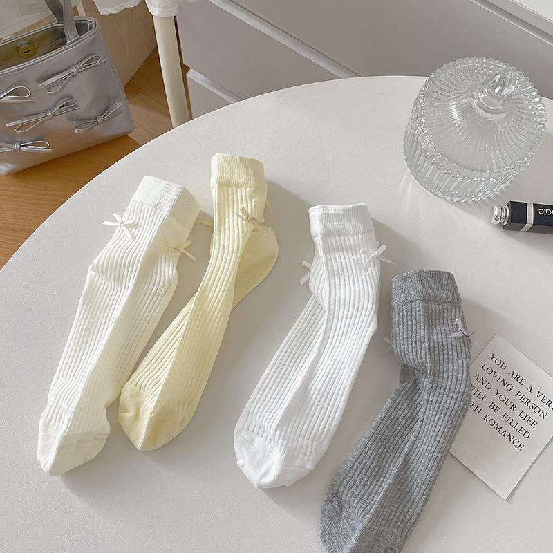 Ladies Spring and Summer Thin Sweet Bow Breathable Sweat Absorbing Short Cotton Socks