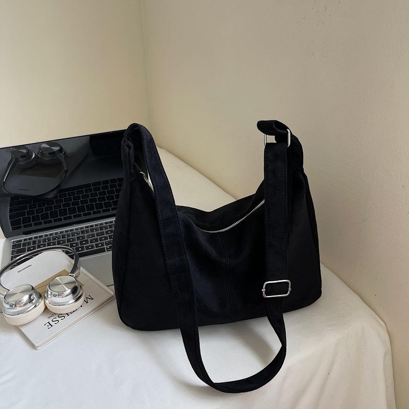 Autumn and winter retro bag women's new versatile commuter tote bag casual large-capacity messenger dumpling bag