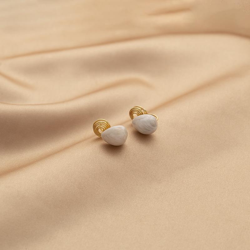 

Простая Милая Металлическая Капля Воды Женский Модный Лоток От Комаров Без Пирсинга Ушей Ушные Клипсы