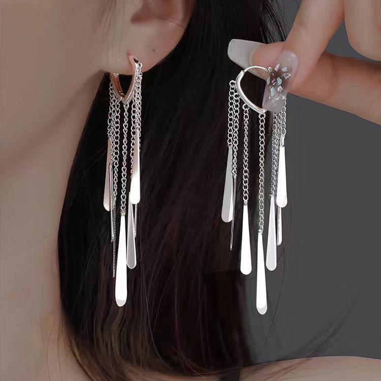 

Super fairy temperament exaggerated long tassel water drop earrings women s light luxury high-end metal sequined earrings Internet celebrity earrings