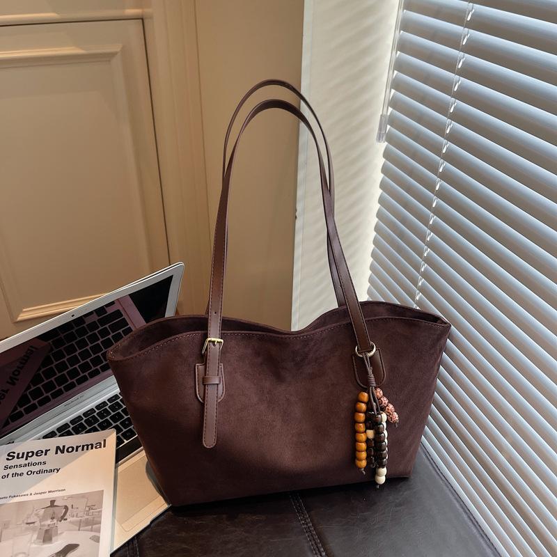 Retro Bag Women's Large-capacity Autumn and Winter Versatile Simple Shoulder Bag Fashionable Commuter Tote Bag