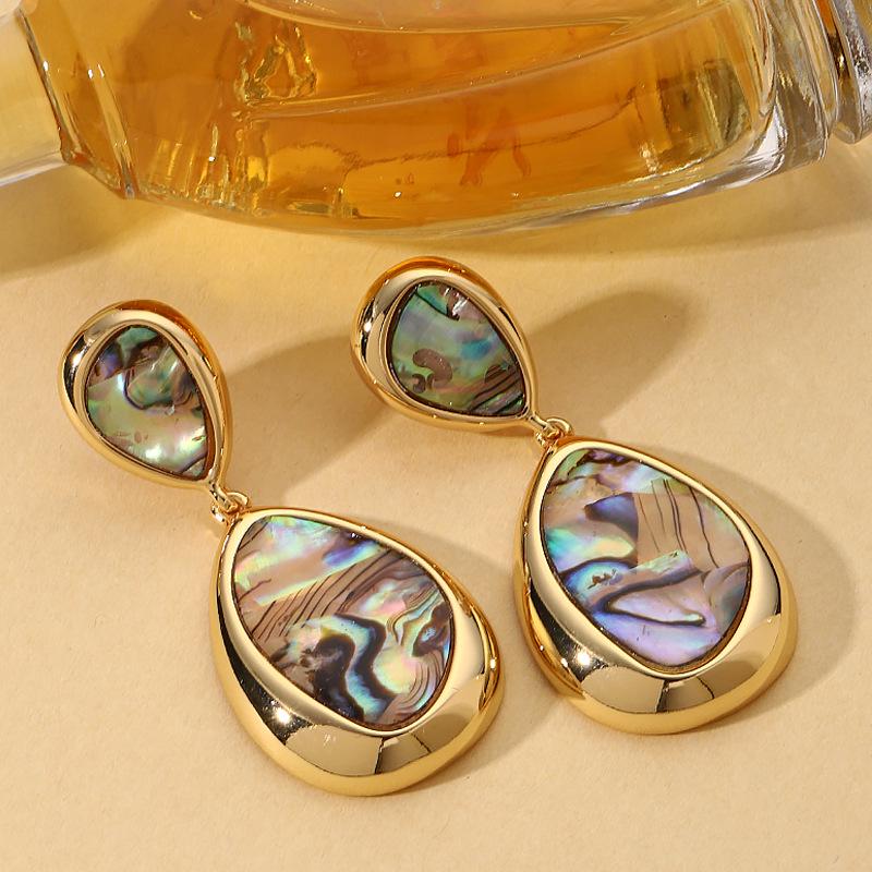 French Vintage Teardrop Abalone Shell Earrings: High-End Light Luxury Fashion Accessory