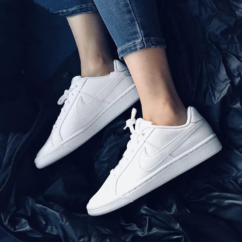 Nike Court Royale 'Triple White' GS Sneakers 833535-102