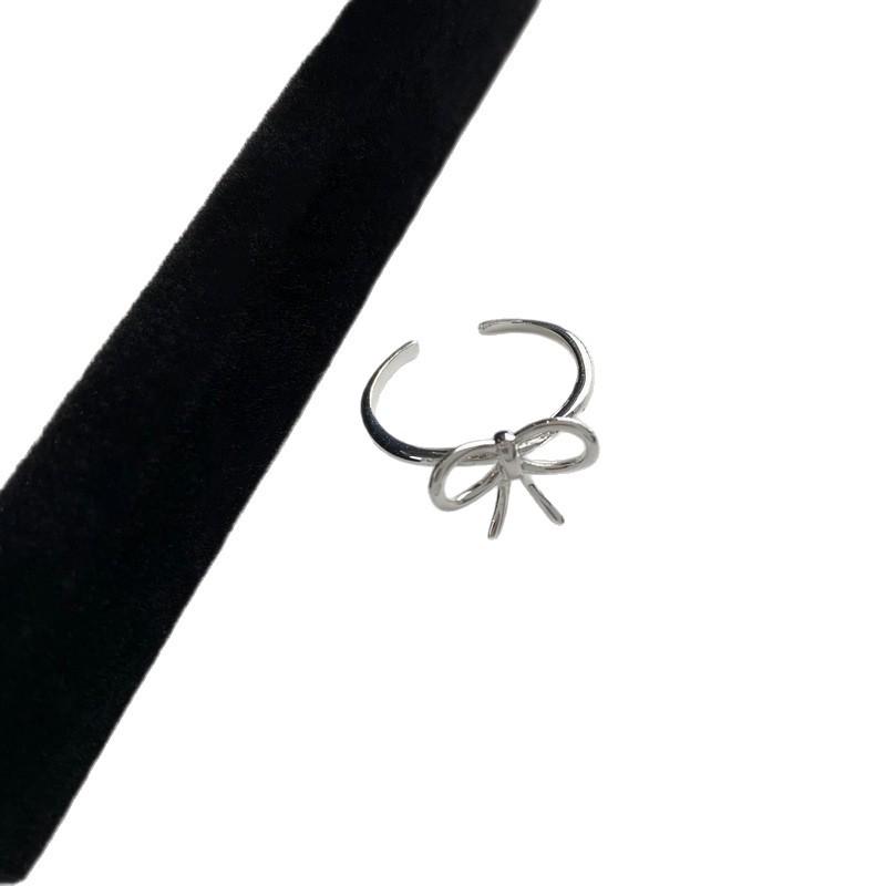 Stylish Metal Bow Open Ring: Cool, Minimalist Design for Women