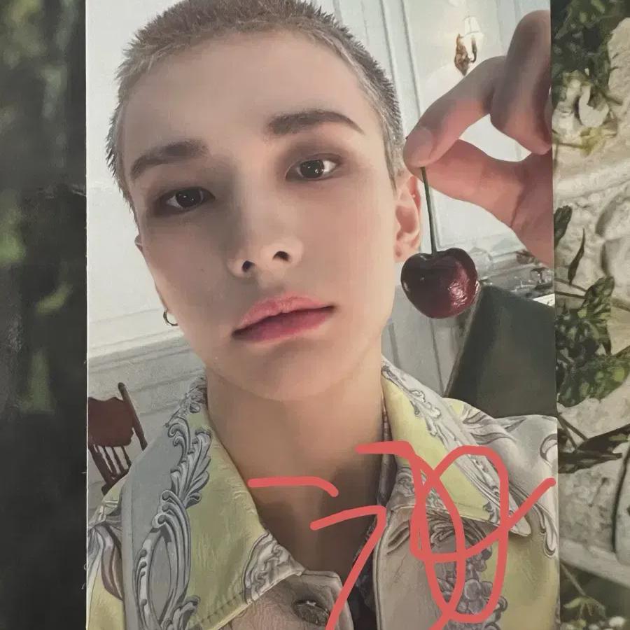 

Полый Ограниченное время Хёнджин Альпо