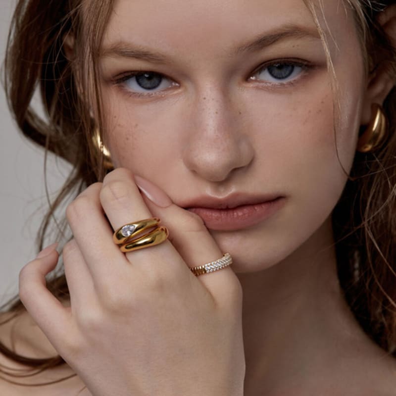 ANON Crown Ring _ Gold