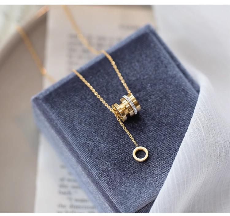 Women's Trendy Tassel Pendant Necklace - Letter Simple Temperament Fashionable Collarbone Chain
