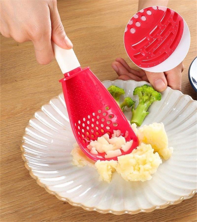 New Hot Multifunctional Kitchen Cooking Spoon Heat-resistant Hanging Hole Innovative Potato Garlic Press Colander Tableware Tool