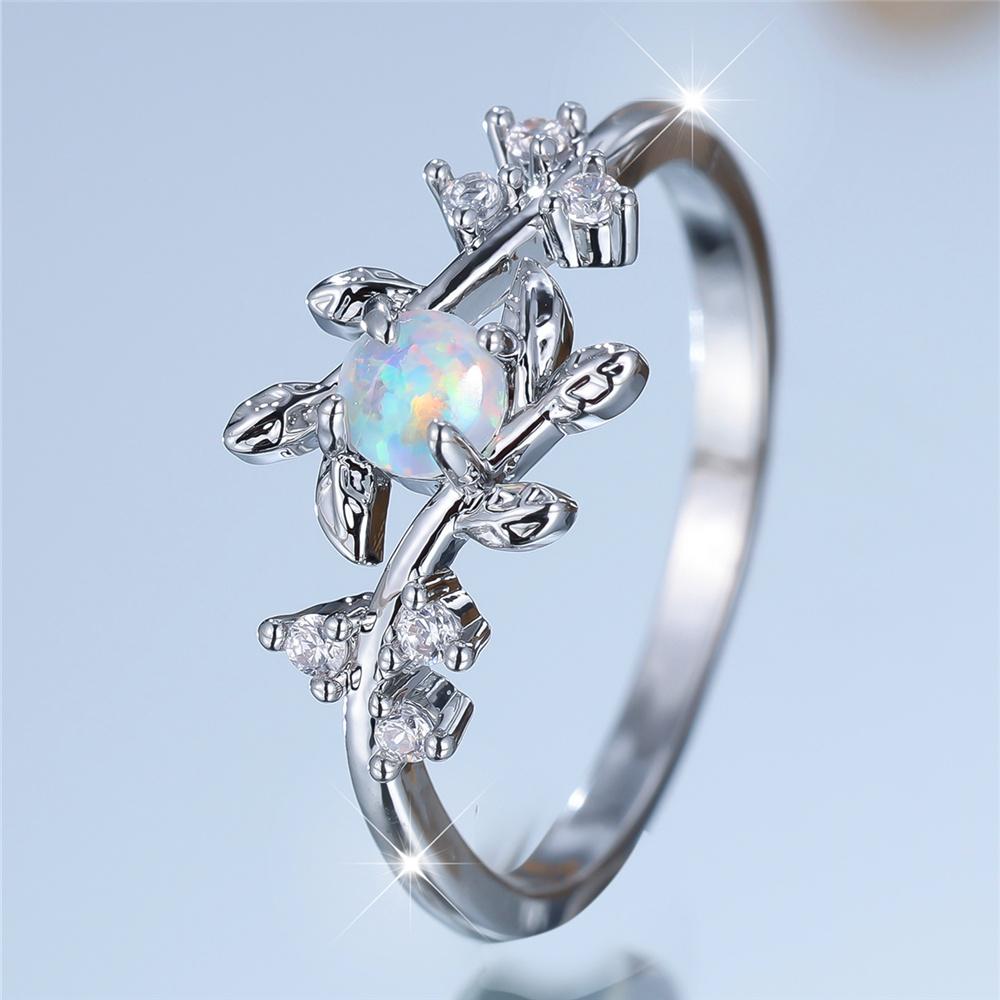 Charm Female White Fire Opal Stone Round Leaf Ring Silver Color Cute Gift Wedding Jewelry For Women