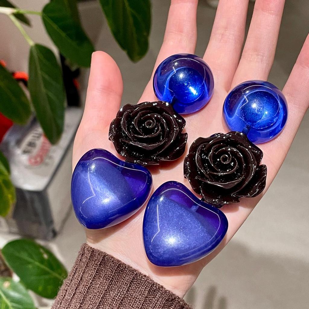 Vintage Blue Glass Bow Earrings - Retro Design Ornament