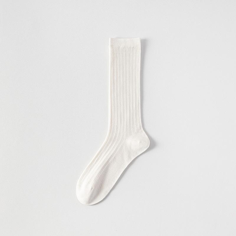 Silk Stockings for Children in A Pile-like Design, with A Slim and Lightweight Style, Suitable for Summer Sports and Odor-resistant, Sweat-absorbent.