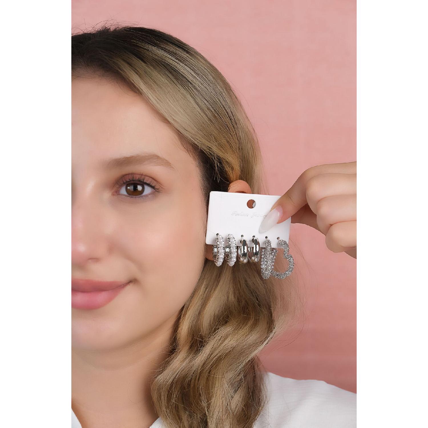 

Women s Steel Discolorable 6-piece Earring Model