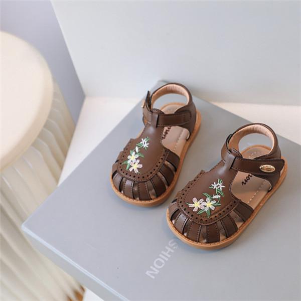

New Summer Kids Sandals For Girls Leather Cut-outs Embroidery Children Shoes Soft Sole Fashion Toddler Kids Sandals 21-30 25