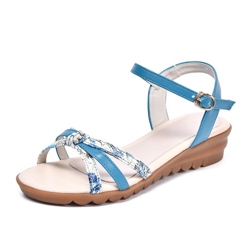 

Flat heel sandals women s summer new leather flats soft sole comfortable non-slip cool leather shoes 35 небесно-голубой