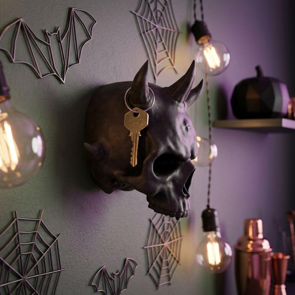 3D Printed Halloween Skull Wall Hook Unique Skull Head Wall Hanger Skull Wall Ornament Bedroom
