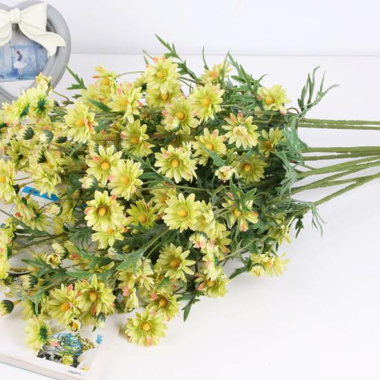 1 Stück künstliche kleine Gänseblümchen-Fälschungsblumenblätter für Zuhause, Hochzeit, Café, Dekoration