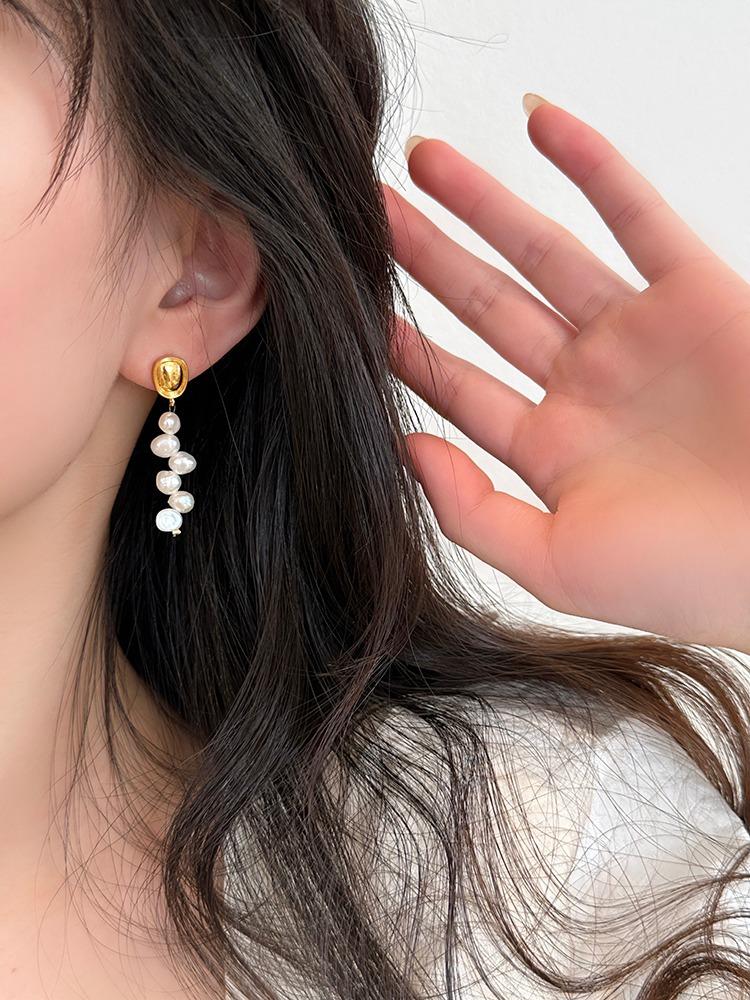 Baroque Special-shaped Freshwater Pearl Earrings Women's Fashion Temperament Elegant Long Petal Pearl Fringed Stud Earrings