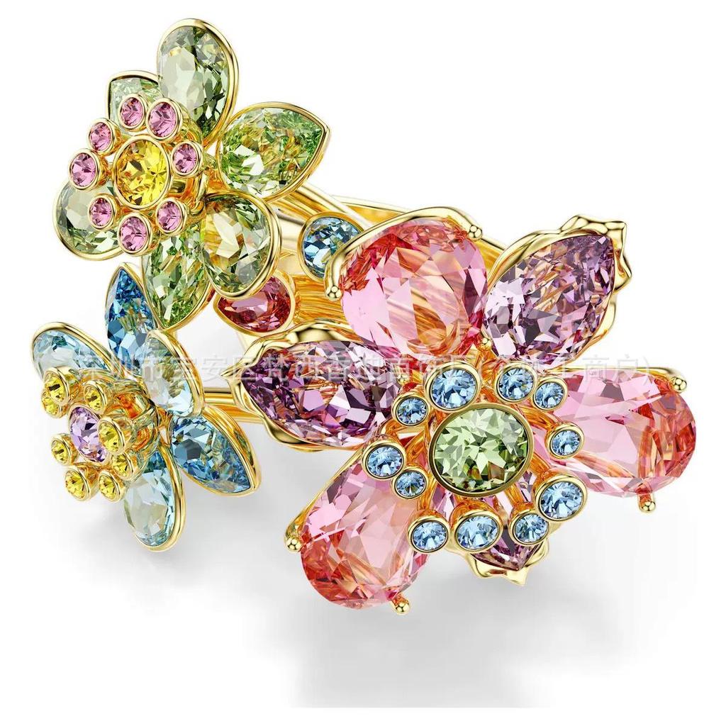 Idyllia Flower Dopamine Jewelry Set: Necklace, Bracelet, Earrings, Ring with Austria Crystals