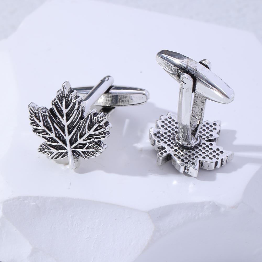 Vintage Maple Leaf Shape Mens Cufflinks Canadian Leaves Cuff Links Shirt Tuxedo Punk Rock Button Jewelry Accessories Ornaments