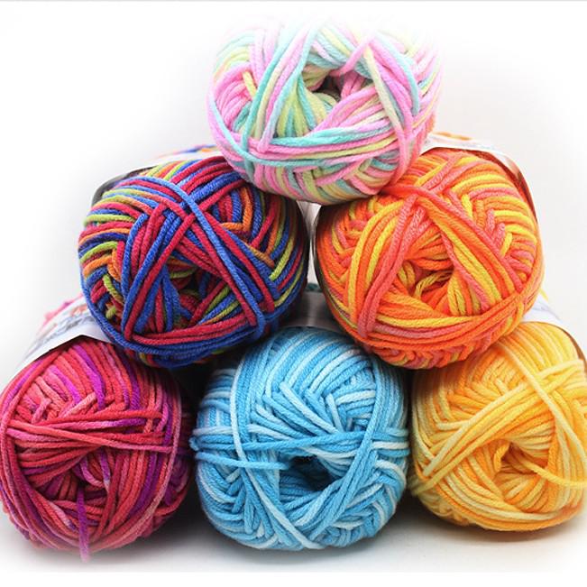 Gradient 5-Ply Medium Thick Baby Velvet Yarn for Crochet and Knitting