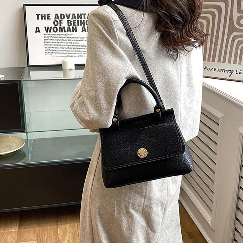 2024 Solid Color PU Trendy Personality Daily Commuting Small Bag Simple and Stylish Shoulder Bag Crossbody Bag Metal Buckle Women's Bag