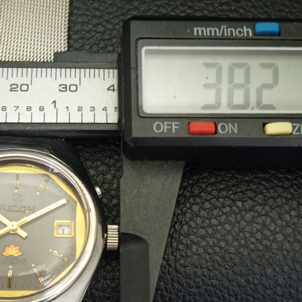 Ricoh R31 AUTOMATIC JAPAN MENS VINTAGE ORIGINAL DIAL WATCH A701961-5 R207-a701961