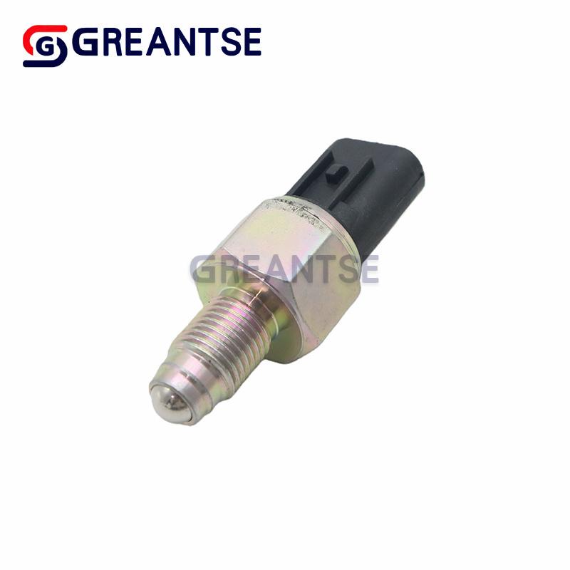 Manual Transmission Reverse Light Switch MD730979 For Mitsubishi Lancer CB/CD Galant EA Pajero Mini Chariot Mirage