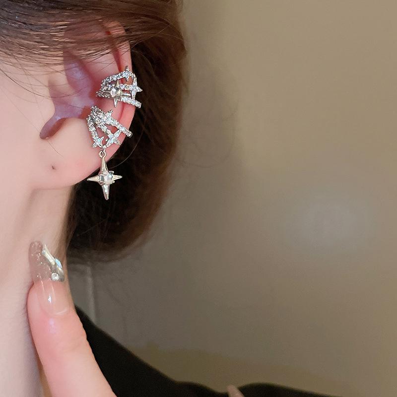 Fashionable And Exquisite Inlaid Zircon Star Without Perforation Ear Bone Clip Neutral Creative Asymmetrical Party Jewelry Gift