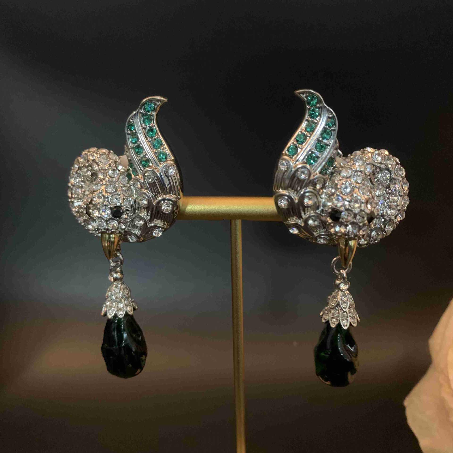 

Ретро Посеребренные Кристальные Клипсы для Ушей в Виде Уток – Винтажные Чешские Бриллиантовые Пусеты One Size