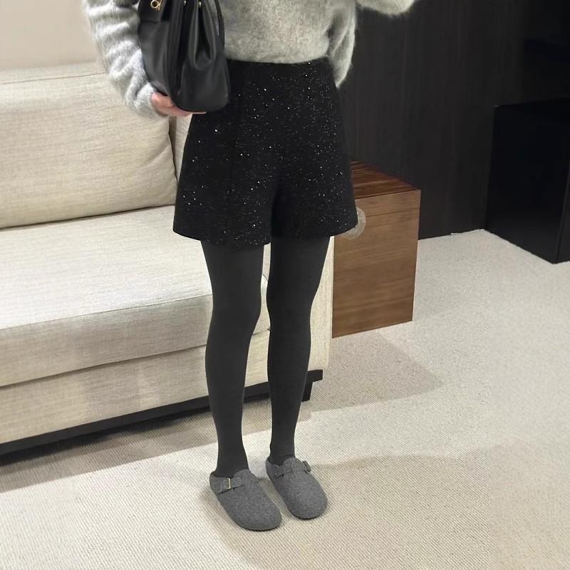 

Women s Wool A-Line Bootcut Shorts - Autumn/Winter Versatile, Slimming, Casual Wide-Leg Hot Pants Small