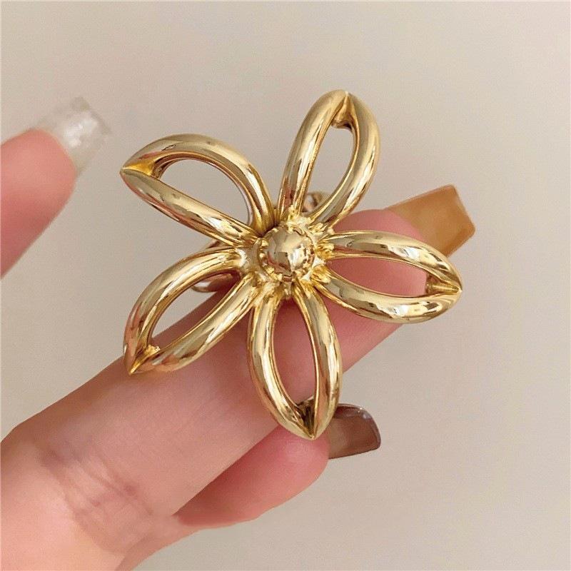Adjustable European-Style Hollow Flower Ring - Trendy Hip Hop Statement for Women Open Adjustable