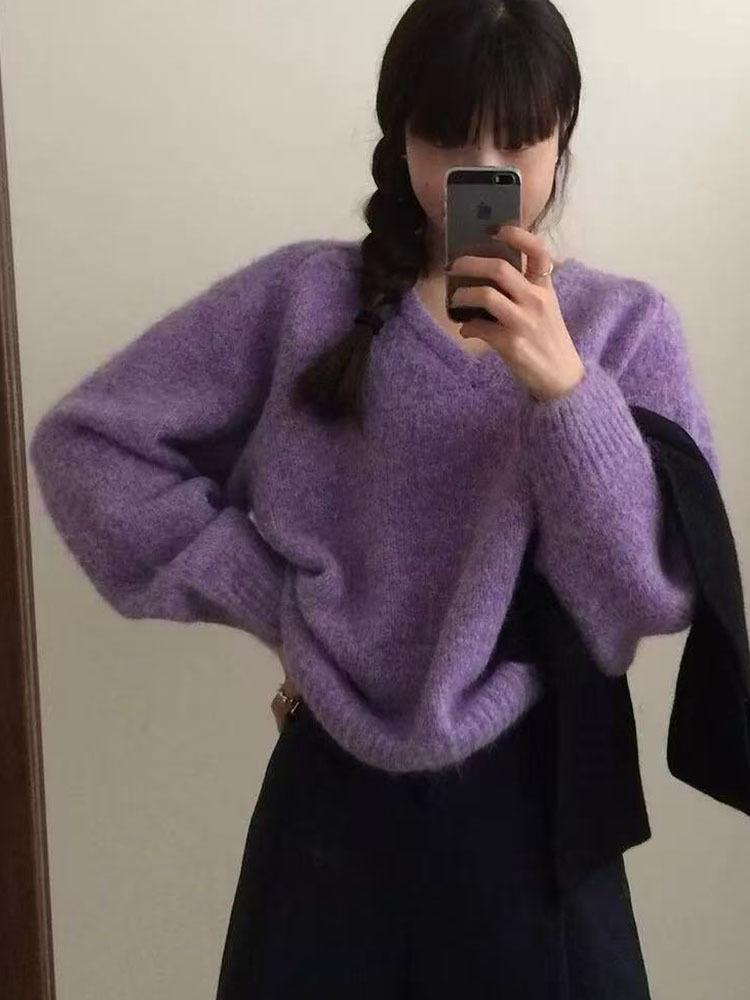 Women's V-Neck Loose Knit Pullover Sweater - Korean Autumn/Winter Style