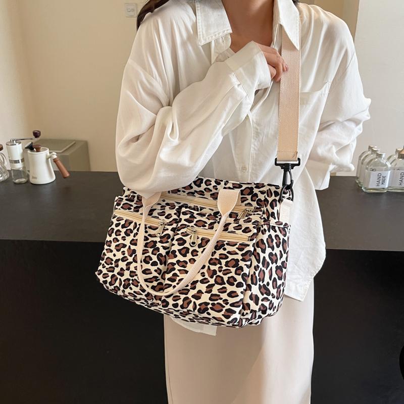 Sac de loisirs pour femmes classique à imprimé léopard de grande capacité avec plusieurs poches Nouveau sac cabas léger pour les déplacements