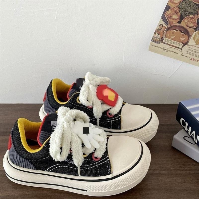 Round head heightening casual shoes trendy autumn new black platform canvas shoes Guochao cartoon big head shoes women's