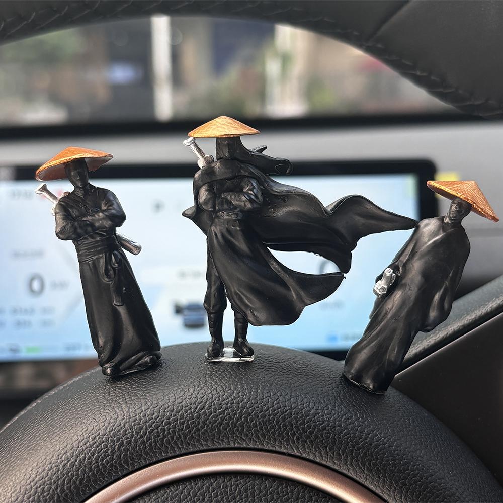 Car Dashboard Ornaments Figure Sculpture Cute Decoration Automotive Interior DashBoard Statue Desk Decoration Accessories Gifts