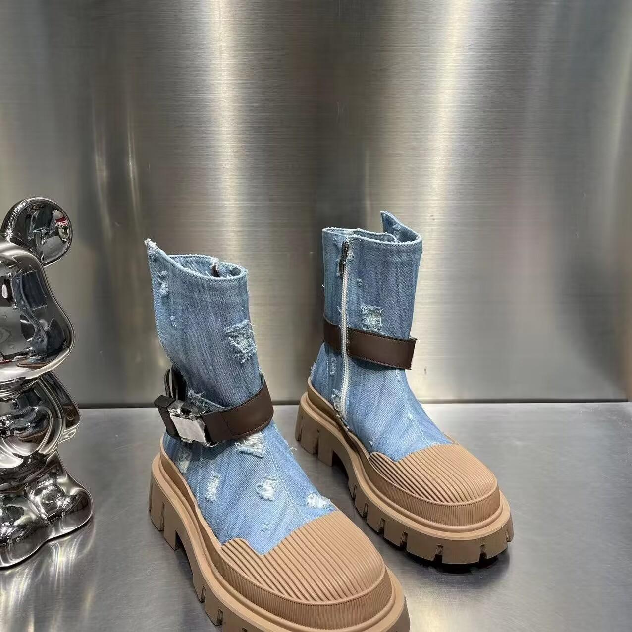 

МОДНЕ ВЗУТТЯ Чоловічі дихаючі спортивні кросівки Спортивне взуття для бігу Відкритий жіночий теніс Тренажер для тренажерного залу 40 світло-синій колір