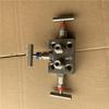 304 Stainless Steel Corrosion-Resistant Flanged Pressure Transmitter with Integrated Three-Valve Manifold