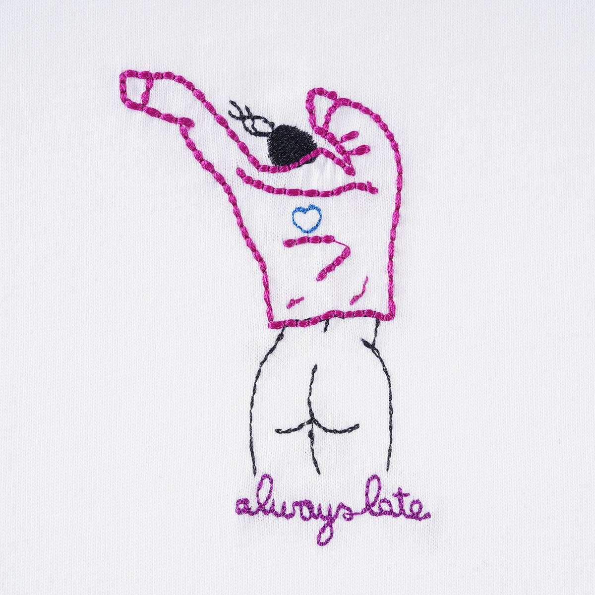 

Chic Women s White Cotton T-Shirt with Embroidered Niche Pattern, Round Neck and Short Sleeves - New 2026 Arrival. Small