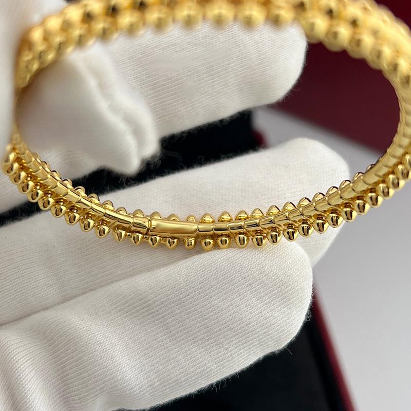 2025 Studded Bullet Clasp Bracelet - Classic Unisex Light Luxury with 18k Rose Gold Plating