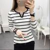 T-shirt casual a righe con scollo a V e maniche lunghe da donna per la primavera