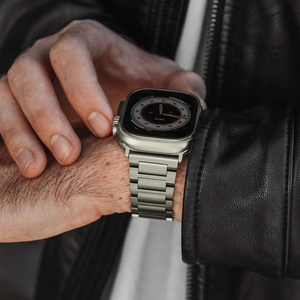 Ultra Titanium Bracelet for Apple Watch 49mm 46mm 45mm 44mm Luxury Metal Strap for IWatch Series 10 9 8 7 6 5 SE 42mm 41mm Band