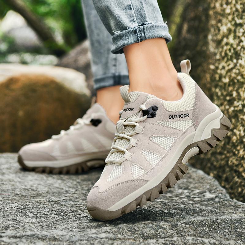 2025 New Men Unisex Outdoor Climbing Tourism Sneakers Couple Hiking Shoes Breathable Non-slip Cross-Country Running Shoes Casual