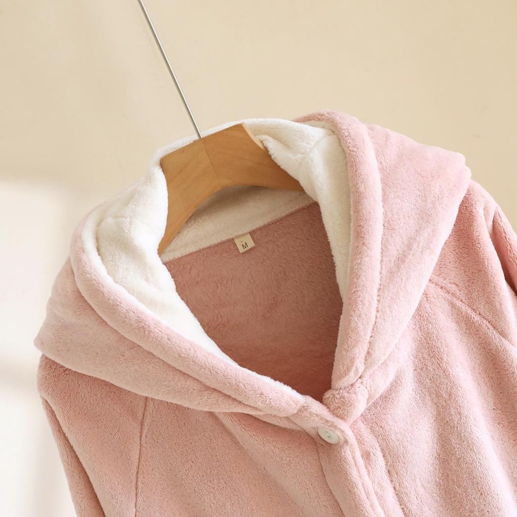 Women's Thickened Hooded Flannel Bear Robe - Cozy Wear for Indoor & Outdoor Spring and Autumn.