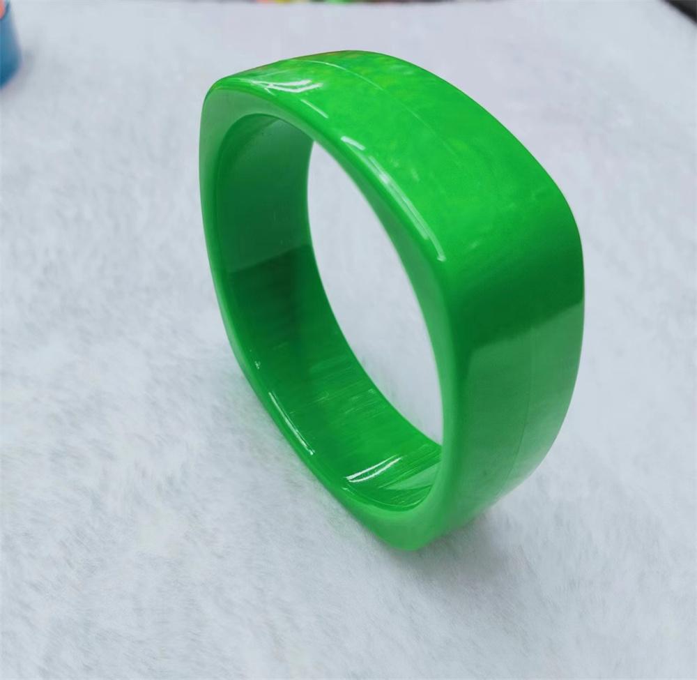 

Vintage Acrylic Design Sense Irregular Bangles Women Trendy Exquisite Multicolour Wide Geometric Resin Bracelets Trend Jewelry 60-64mm