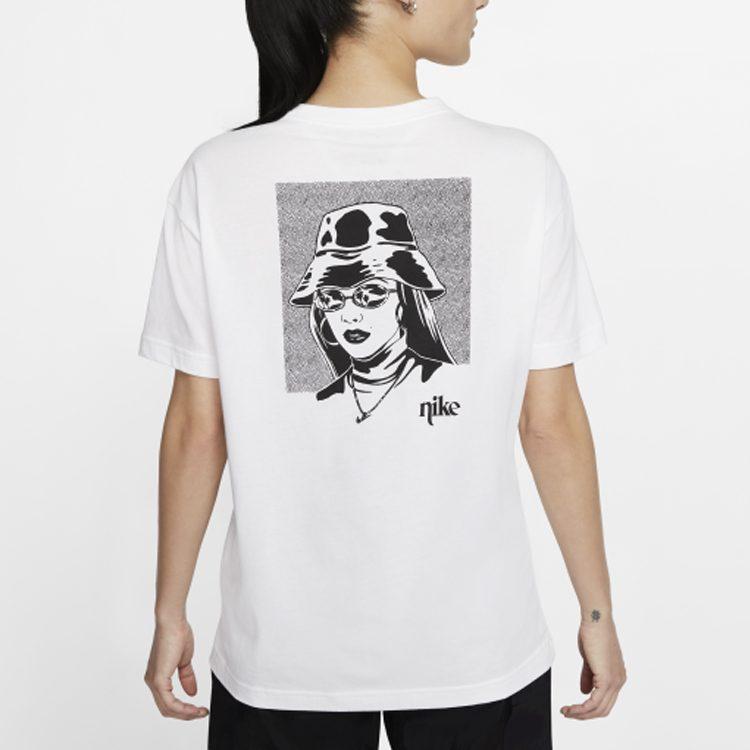Nike T Shirts Women's White Crew Neck Moderate Straight Fit CT8923-100