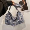 Striped commuter tote bag casual new fashion Korean messenger bag light large capacity foreign style shoulder bag